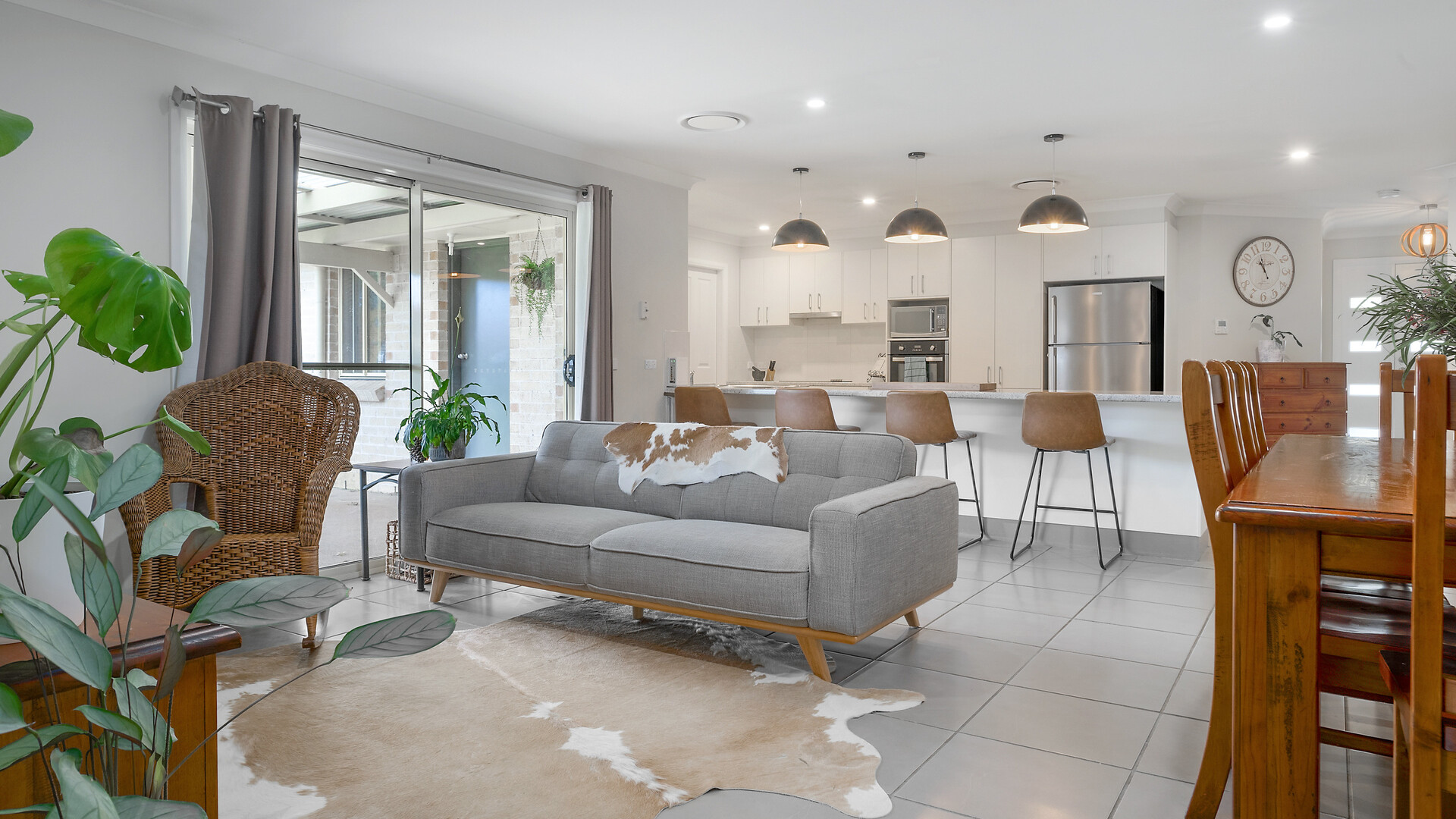 22 Lucknow Street, Spring Hill NSW 2800 - photo 4