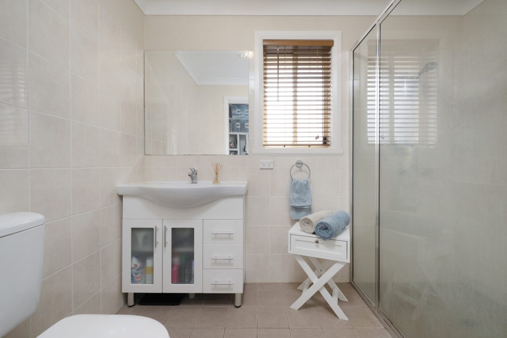 22 Lucknow Street, Spring Hill NSW 2800 - photo 9