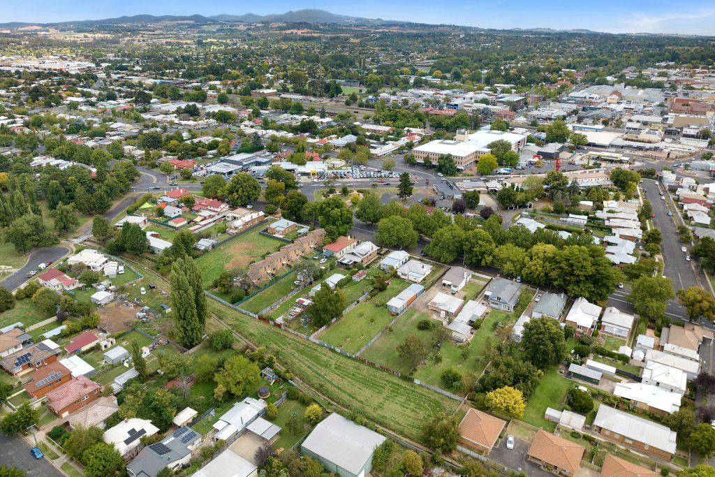 136 McLachlan Street, Orange NSW 2800 - photo 17