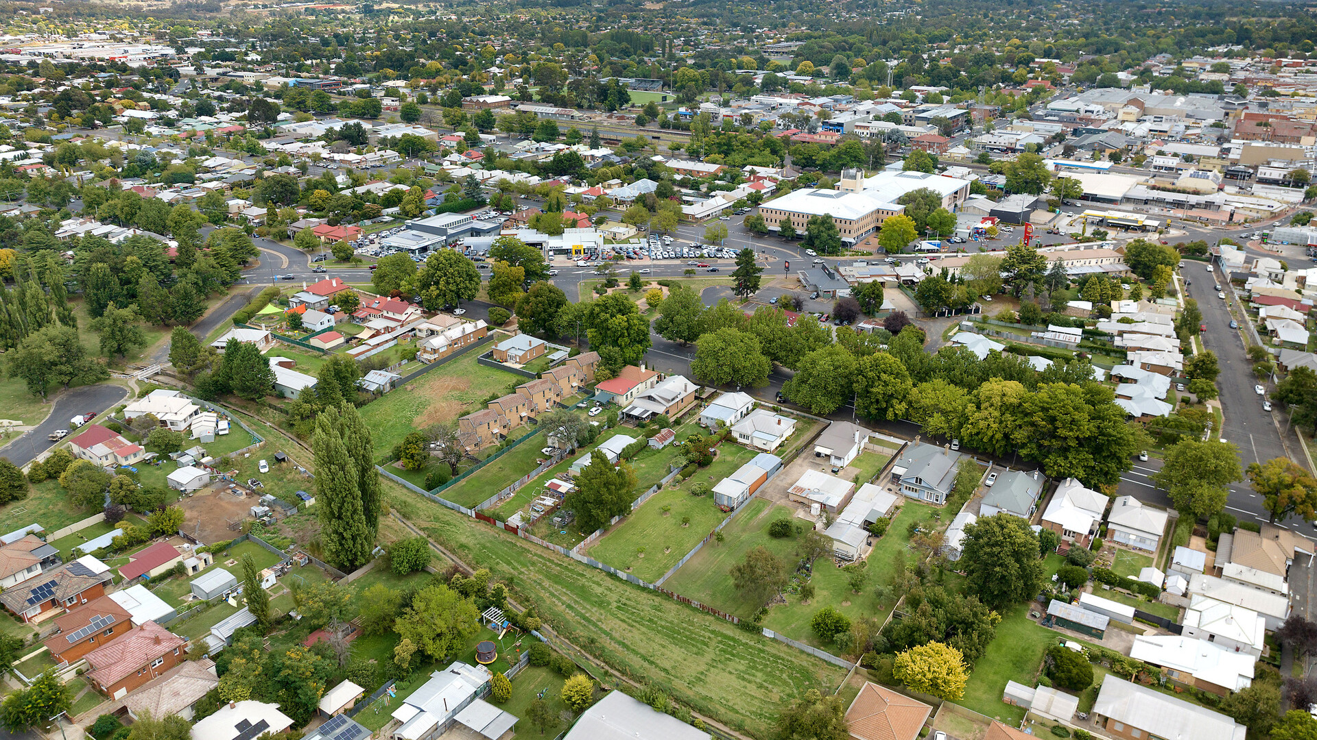 136 McLachlan Street, Orange NSW 2800 - photo 17