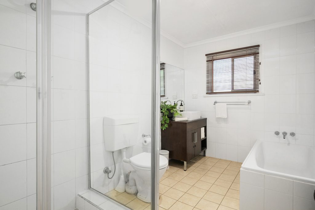 136 McLachlan Street, Orange NSW 2800 - photo 9