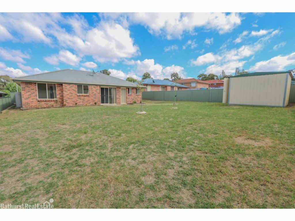 9 Spofforth Place, Kelso NSW 2795 - photo 6