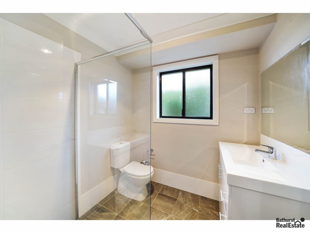 9 Jade Close, Kelso NSW 2795 - photo 6