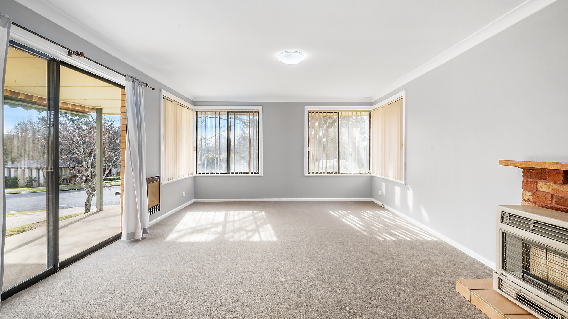9 Terragong Street, Blayney NSW 2799 - photo 2