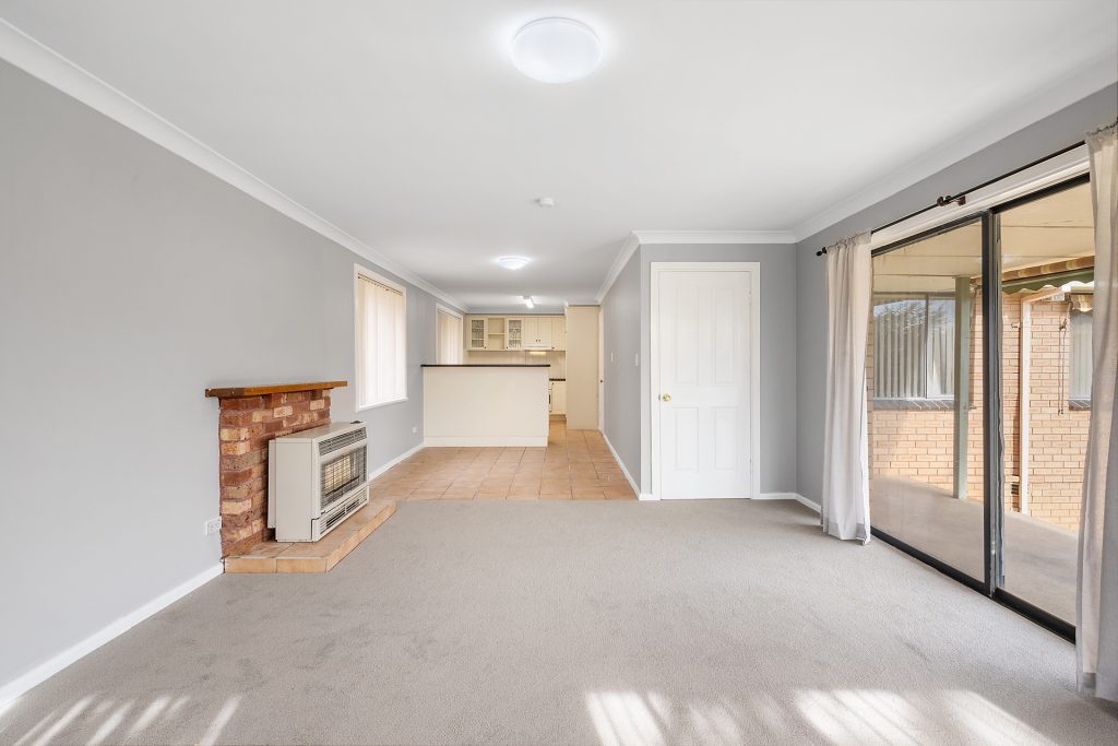 9 Terragong Street, Blayney NSW 2799 - photo 3