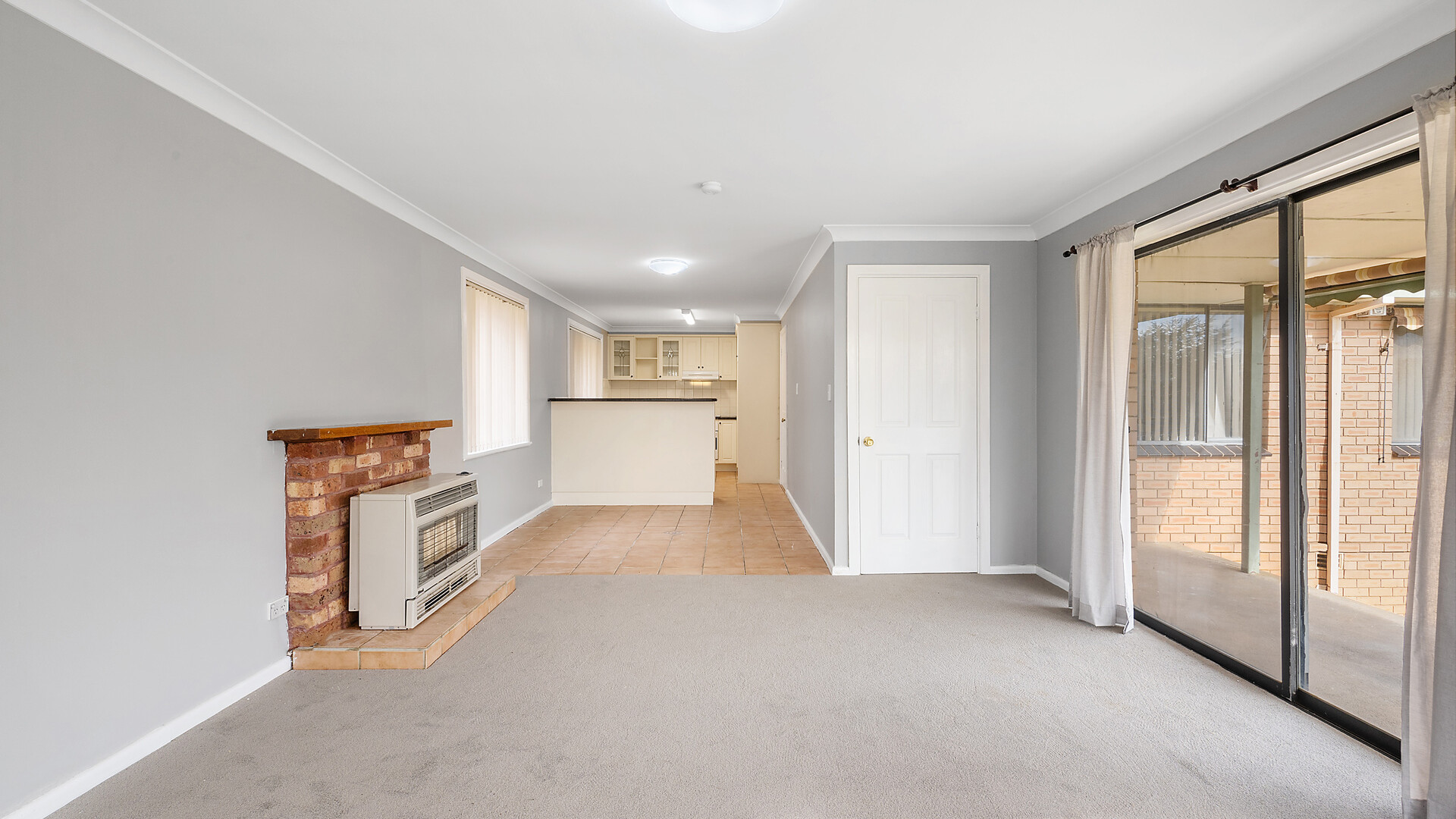 9 Terragong Street, Blayney NSW 2799 - photo 3