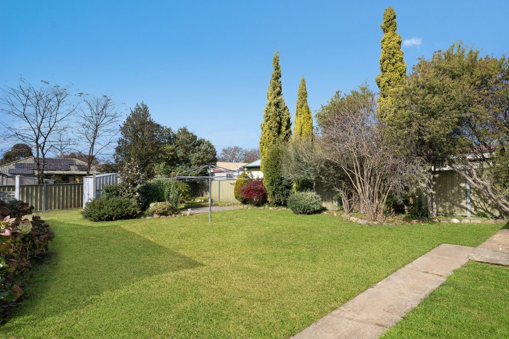 26 Tobruk Crescent, Orange NSW 2800 - photo 3