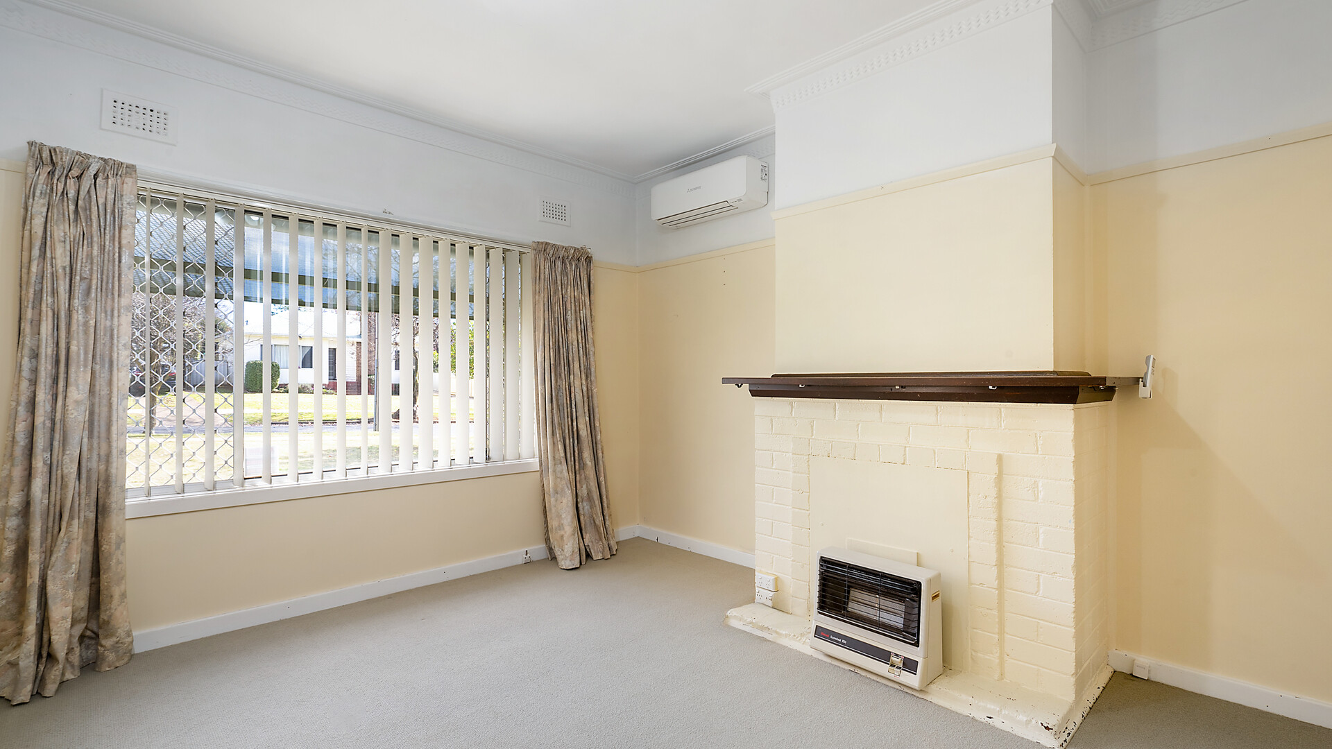 26 Tobruk Crescent, Orange NSW 2800 - photo 5