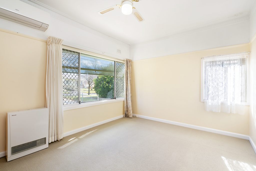 26 Tobruk Crescent, Orange NSW 2800 - photo 7