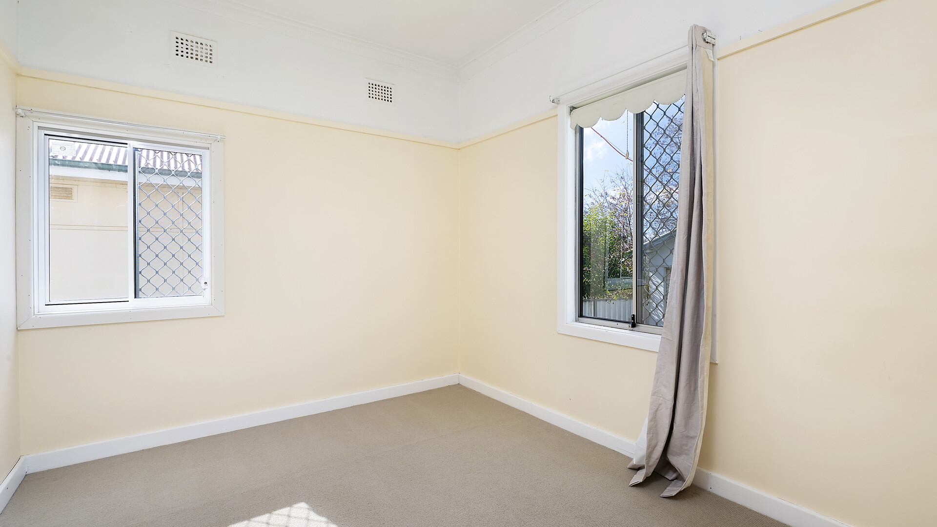 26 Tobruk Crescent, Orange NSW 2800 - photo 10