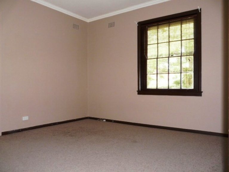 260 Lambert Street, Bathurst NSW 2795 - photo 4