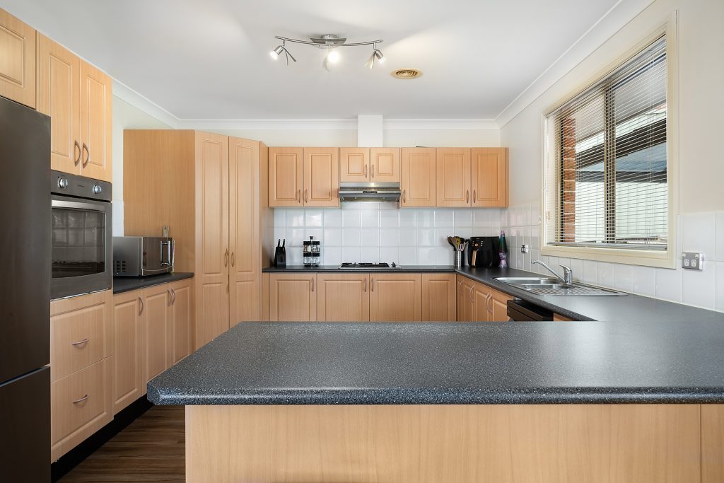 21 Sapphire Crescent, Kelso NSW 2795 - photo 4