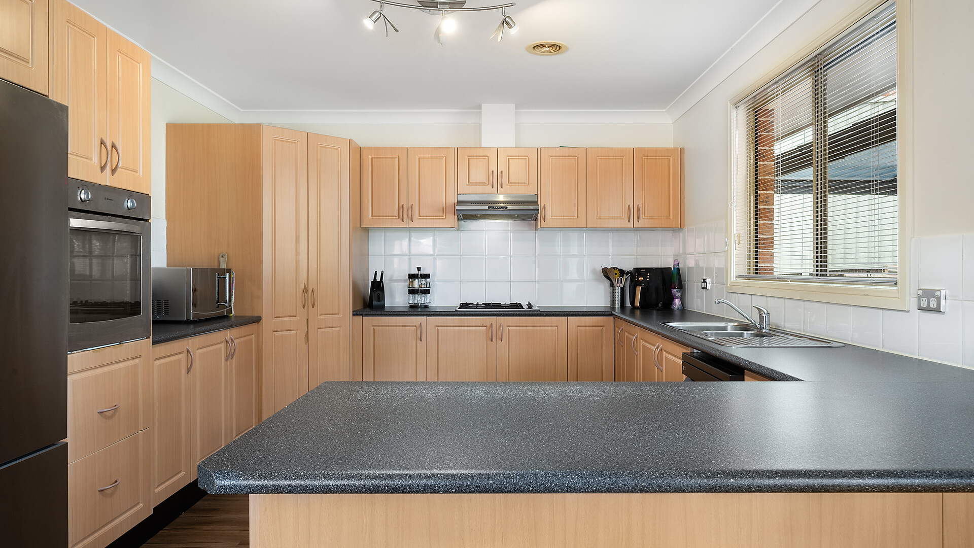 21 Sapphire Crescent, Kelso NSW 2795 - photo 4