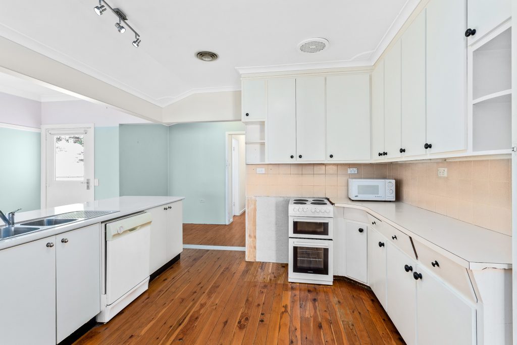 16 Lee Street, Molong NSW 2866 - photo 3