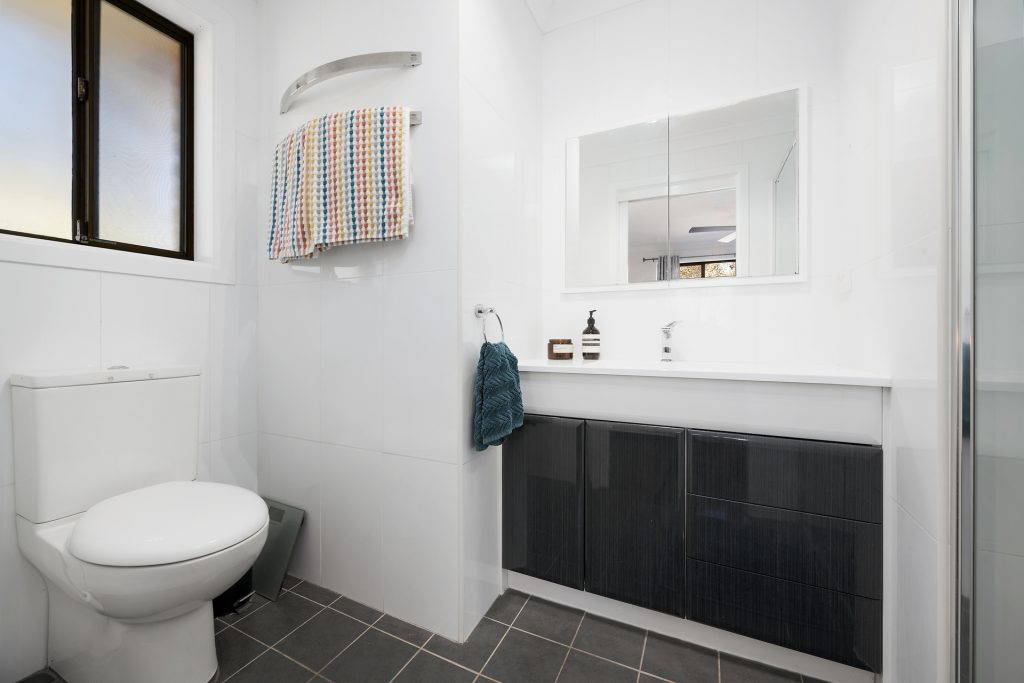 1 Girrahween Place, Orange NSW 2800 - photo 12