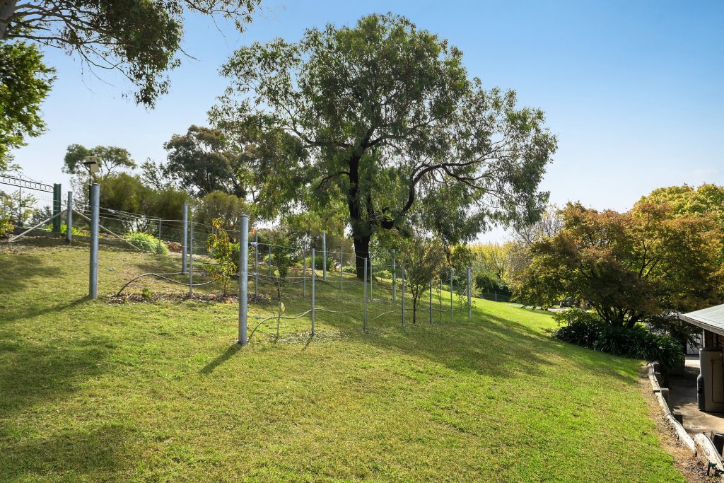 1 Girrahween Place, Orange NSW 2800 - photo 10