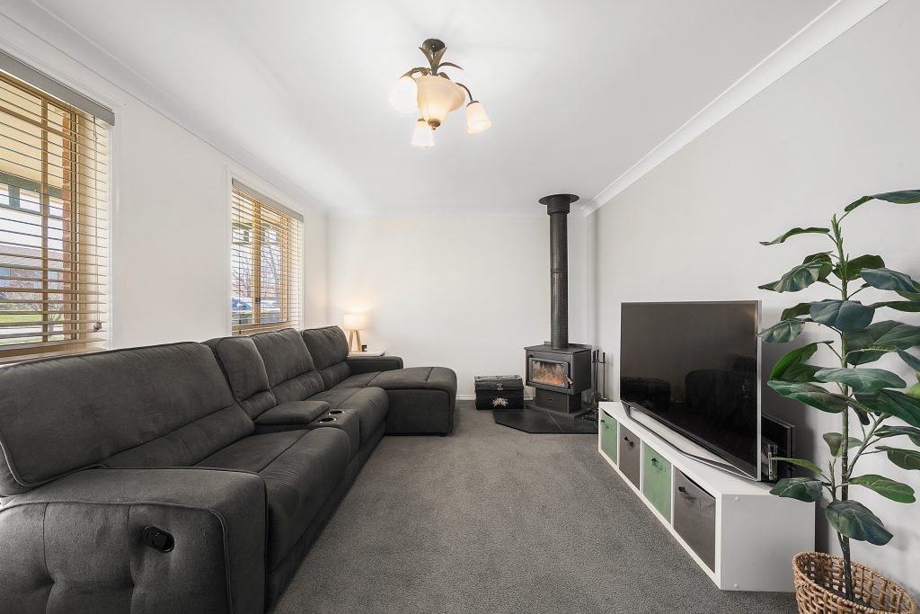 39 Glendale Crescent, Orange NSW 2800 - photo 5