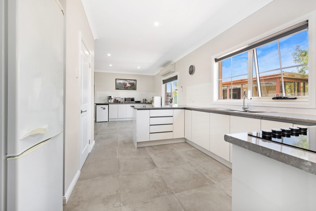 681 Burgoon Lane, Molong NSW 2866 - photo 13