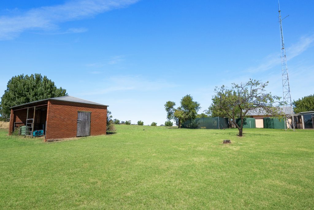 681 Burgoon Lane, Molong NSW 2866 - photo 17