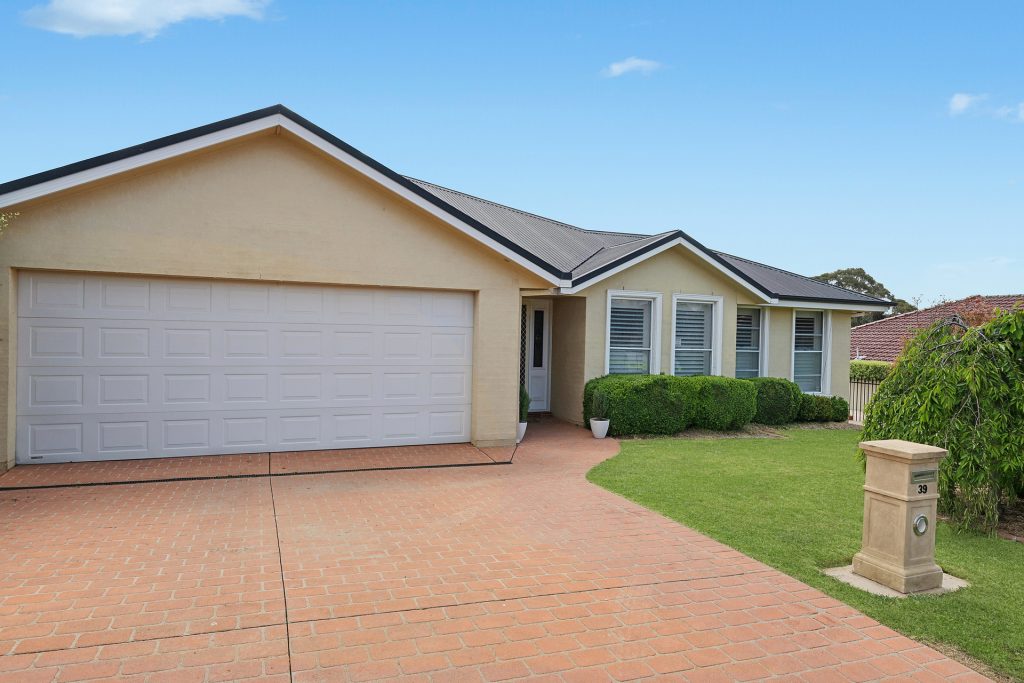 39 Olympic Drive, Orange NSW 2800 - photo 15