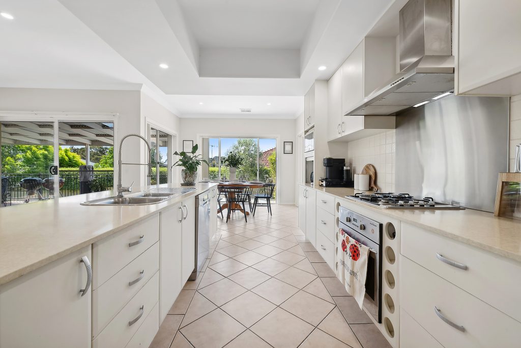 39 Olympic Drive, Orange NSW 2800 - photo 4
