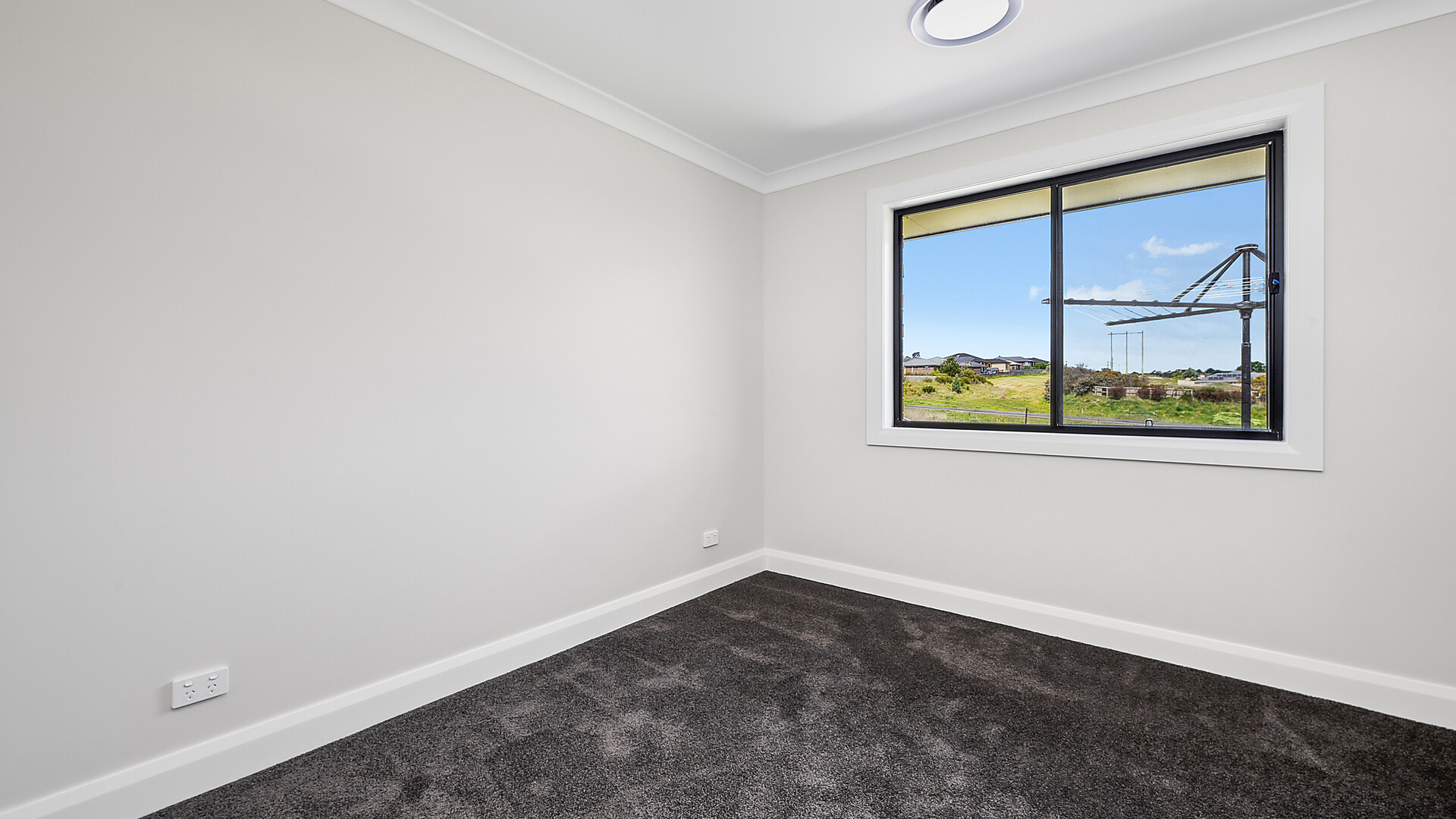 73 Stevenson Way, Orange NSW 2800 - photo 12
