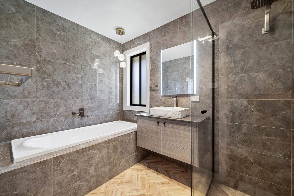 73 Stevenson Way, Orange NSW 2800 - photo 4