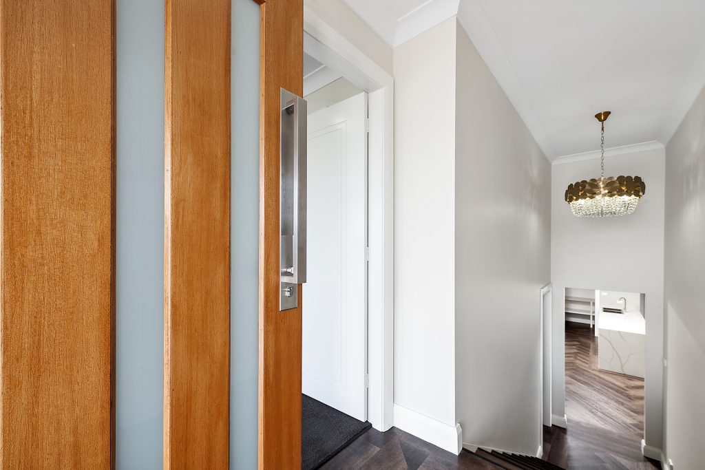 73 Stevenson Way, Orange NSW 2800 - photo 7