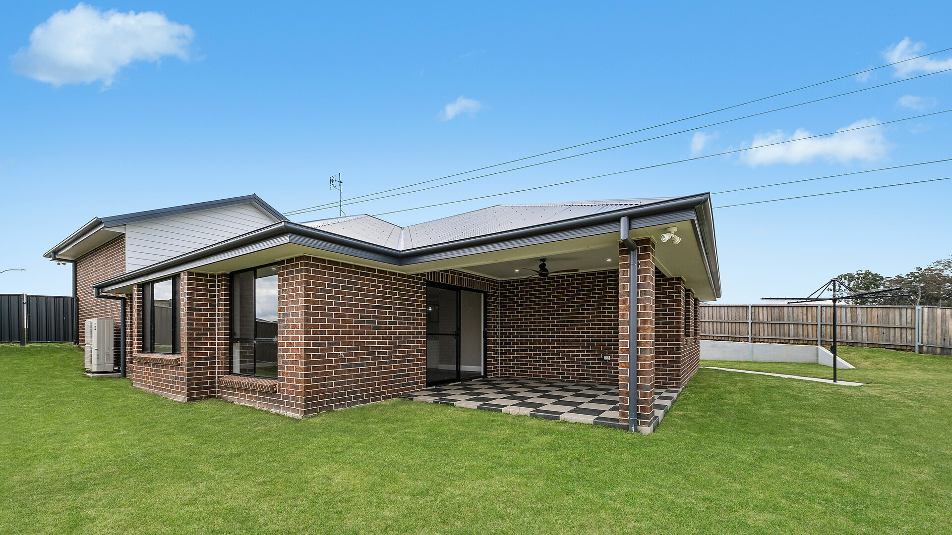 73 Stevenson Way, Orange NSW 2800 - photo 9