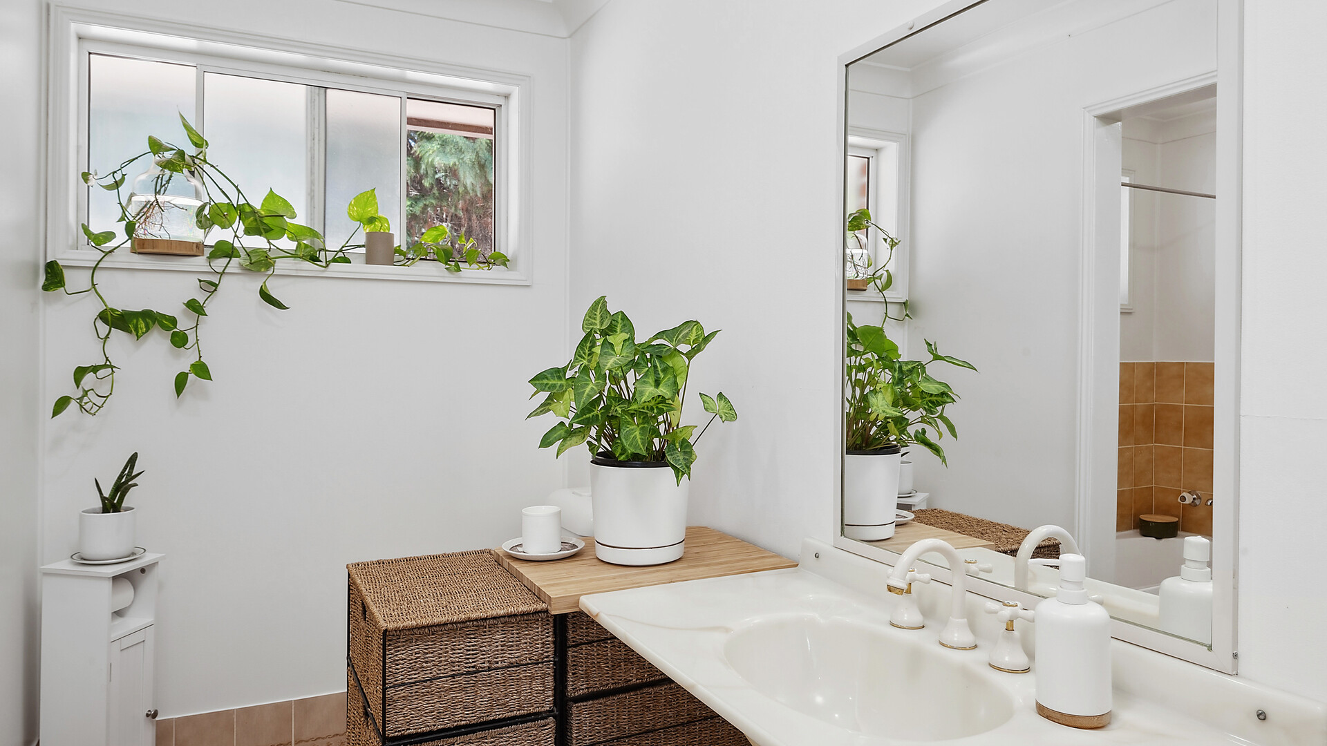 Sold - 15 Woods Lane - New Property in Orange - Real Estate by Scott Petersen