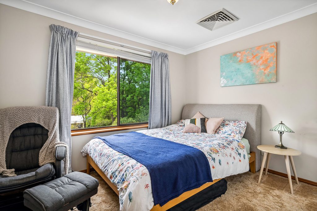 60 Wiare Circuit, Orange NSW 2800 - photo 13