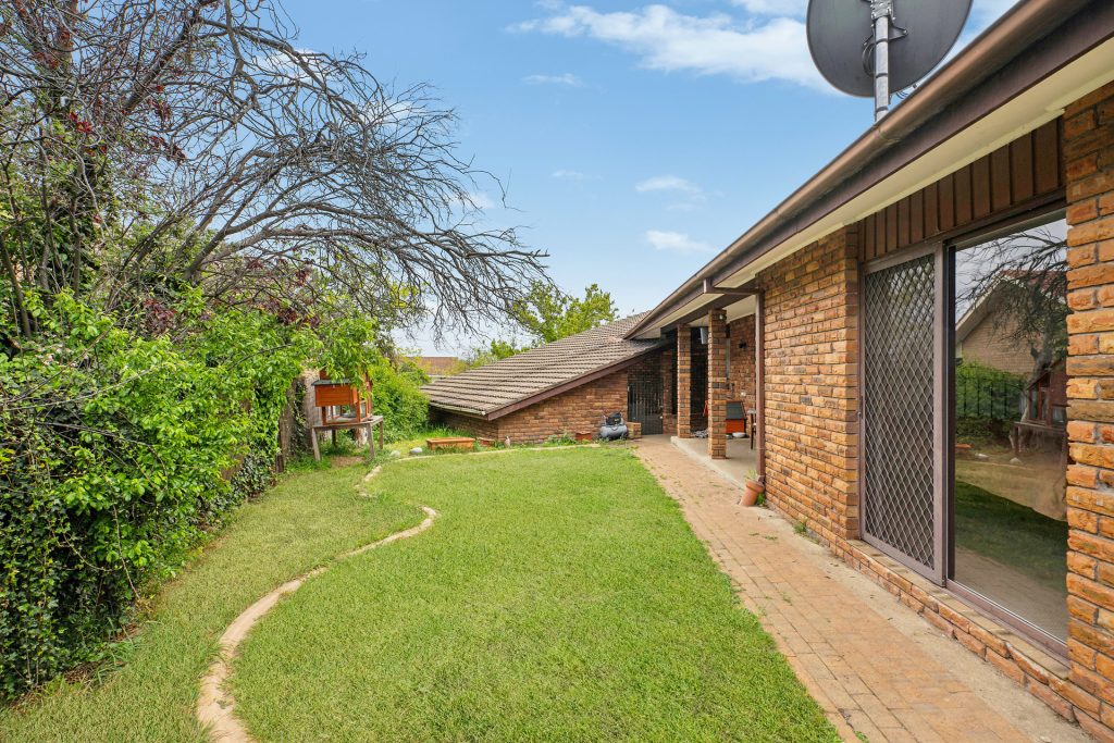 35 Kabbera Boulevard, Kelso NSW 2795 - photo 13