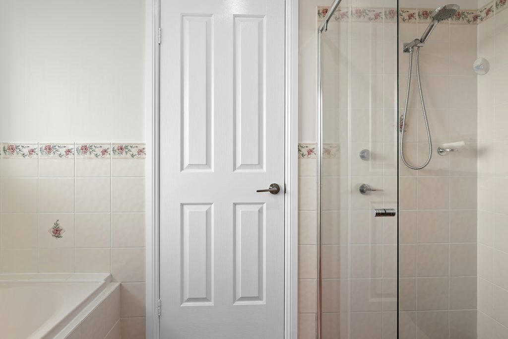 2 Sheldon Crescent, Orange NSW 2800 - photo 11