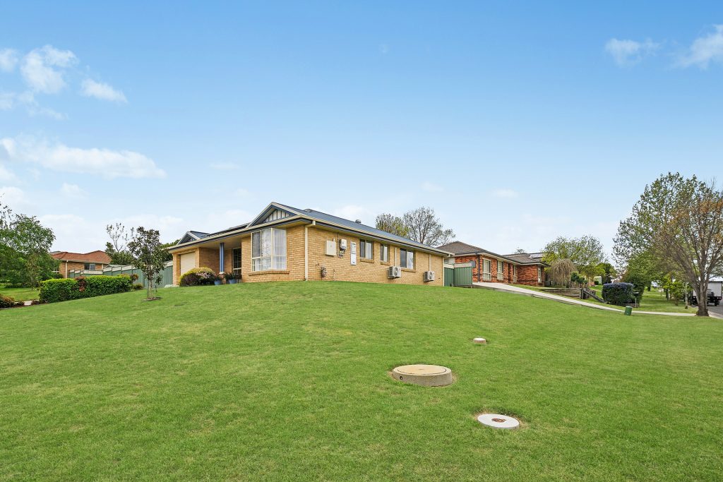 2 Sheldon Crescent, Orange NSW 2800 - photo 13