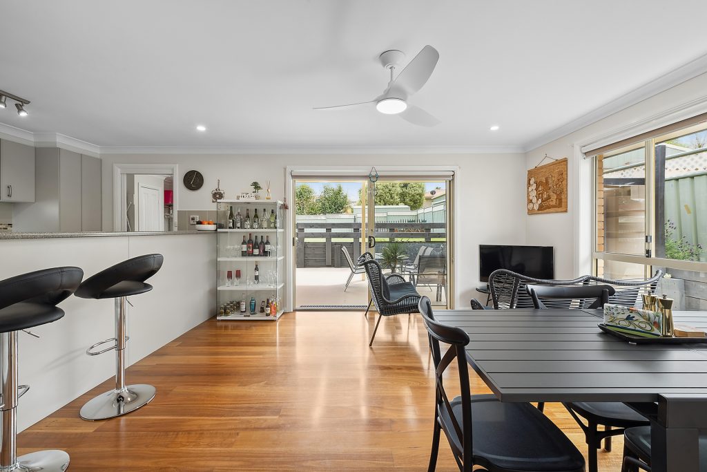 2 Sheldon Crescent, Orange NSW 2800 - photo 5