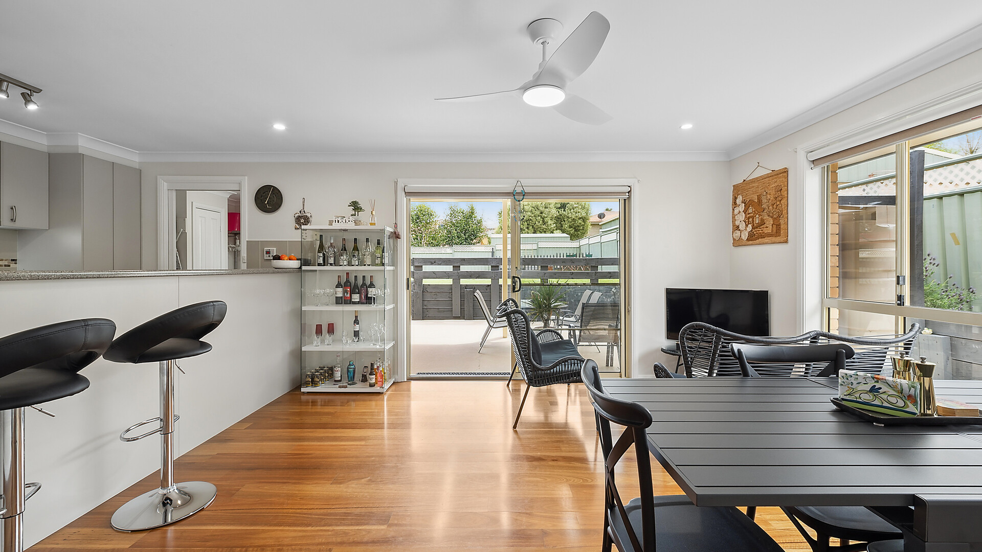 2 Sheldon Crescent, Orange NSW 2800 - photo 5