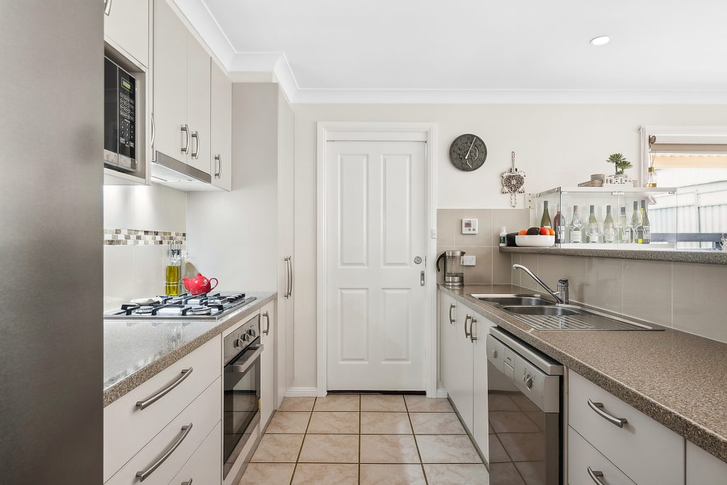 2 Sheldon Crescent, Orange NSW 2800 - photo 6