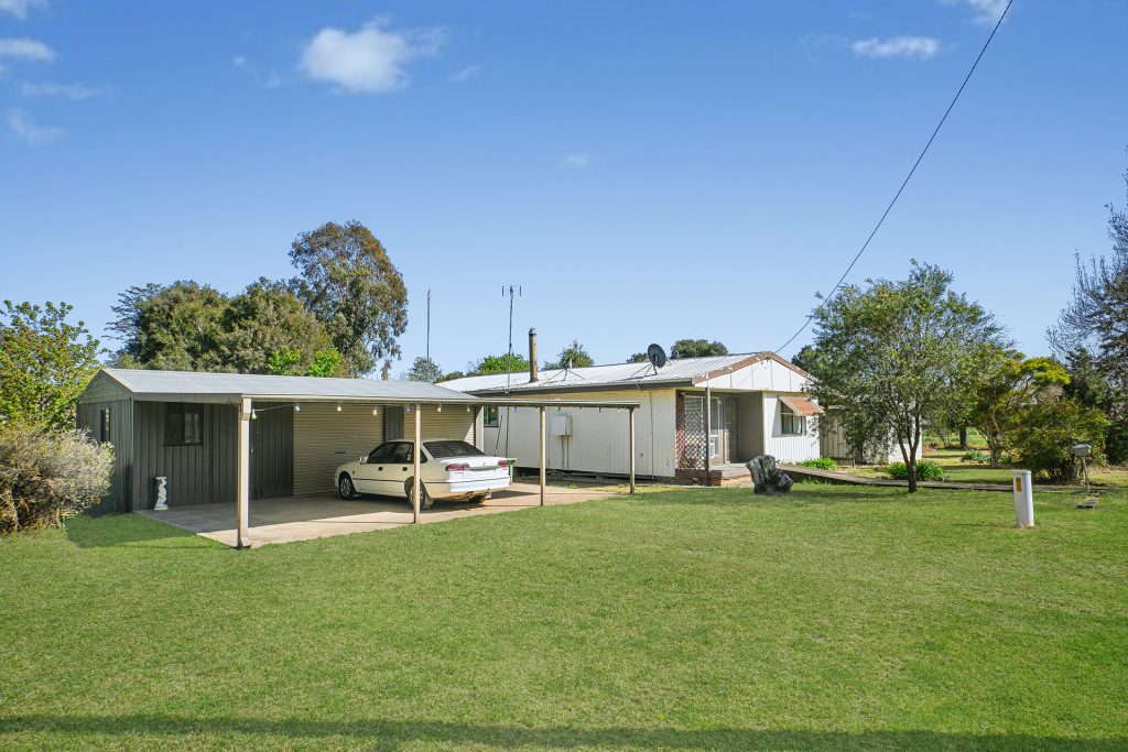 12 Miller Street, Cumnock NSW 2867 - photo 4