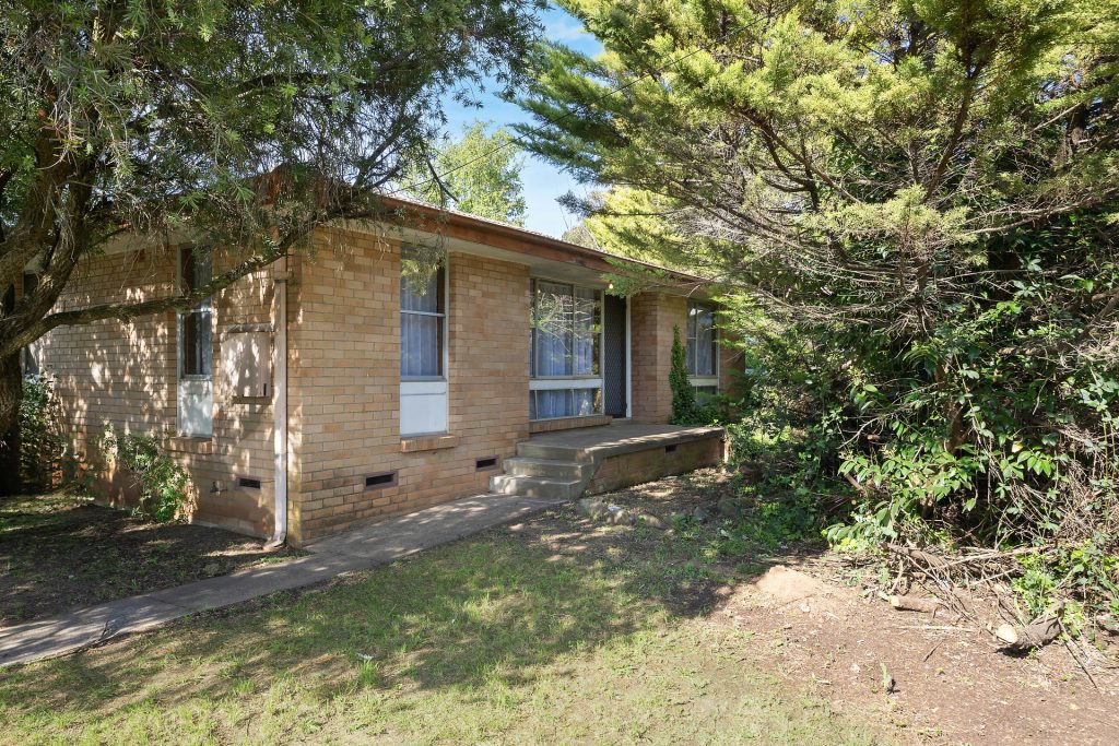33 Currong Crescent, Orange NSW 2800 - photo 2