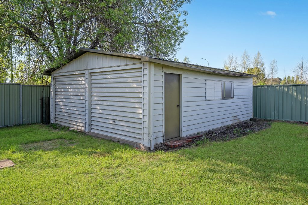 33 Currong Crescent, Orange NSW 2800 - photo 11
