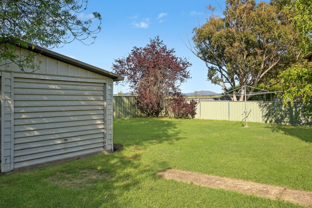33 Currong Crescent, Orange NSW 2800 - photo 4