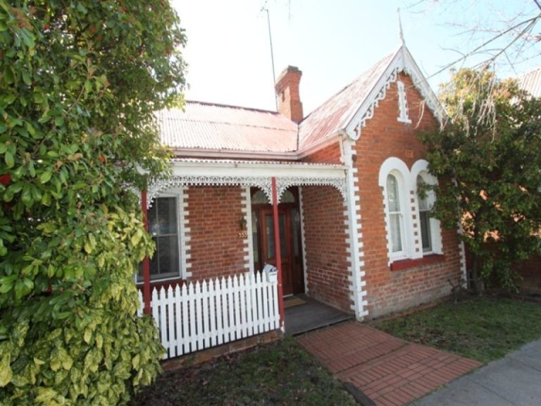 333 Russell Street, Bathurst NSW 2795 - McGrath Central West