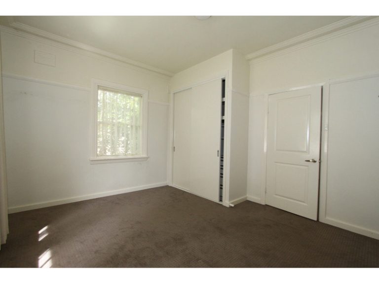 39 Seymour Street, Bathurst NSW 2795 - photo 5