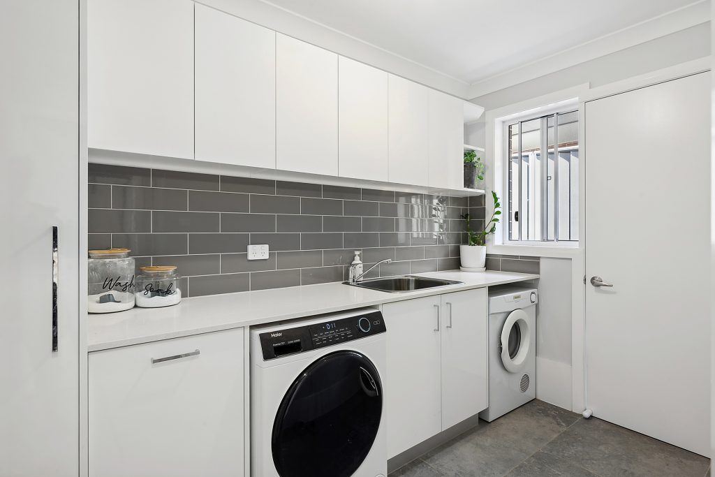 6 Breeze Road, Orange NSW 2800 - photo 11