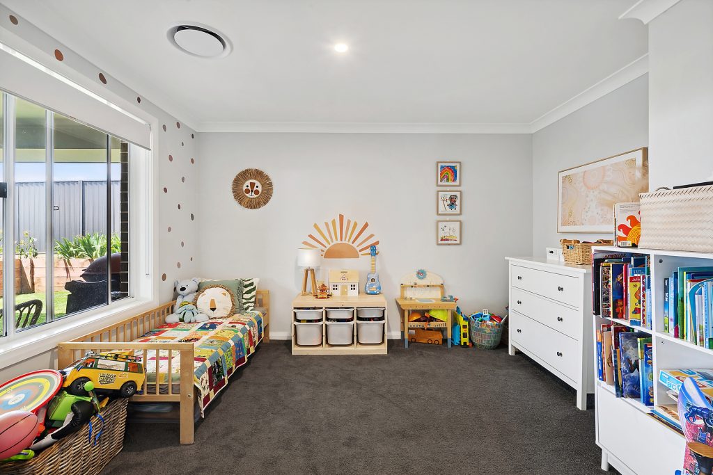 6 Breeze Road, Orange NSW 2800 - photo 12