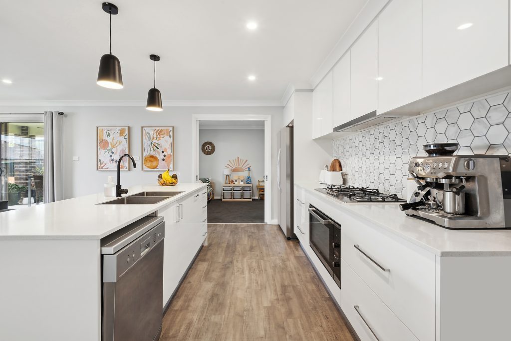 6 Breeze Road, Orange NSW 2800 - photo 3