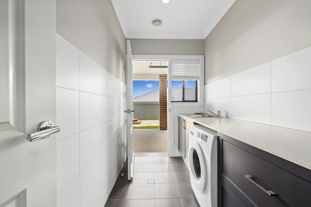 Sold - 25 Platinum Parade - New Property in Orange - Real Estate by Jack Aumuller
