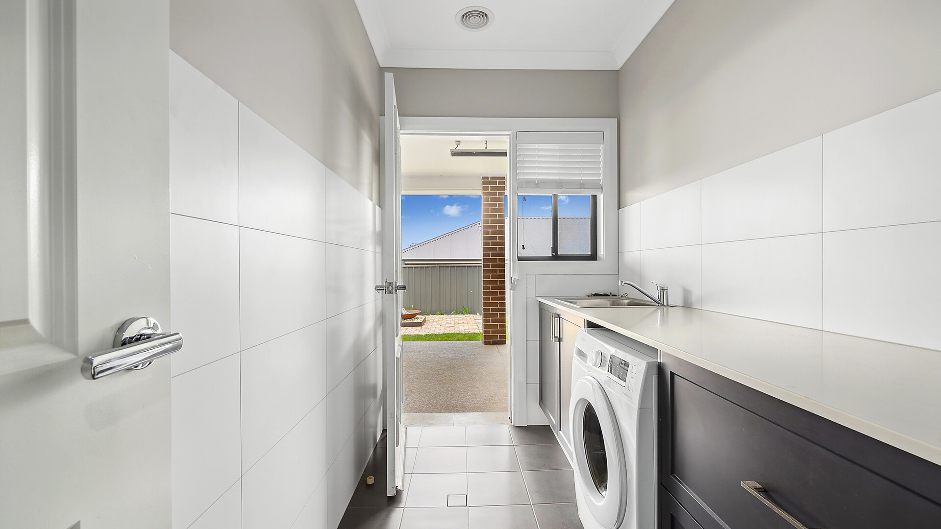 Sold - 25 Platinum Parade - New Property in Orange - Real Estate by Jack Aumuller