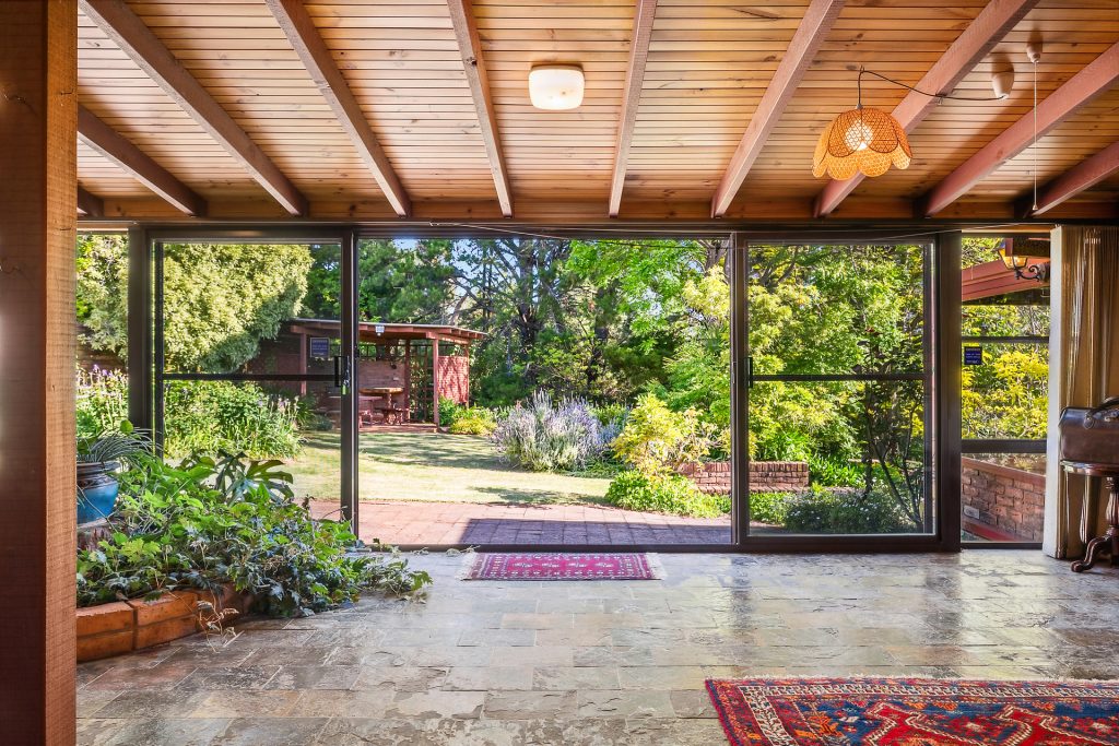 9 Thoopara Place, Orange NSW 2800 - photo 2