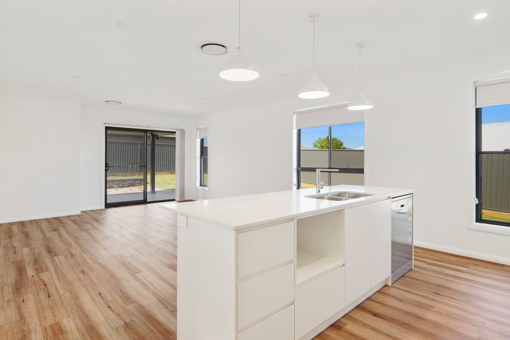 41 Westerly Drive, Orange NSW 2800 - photo 2